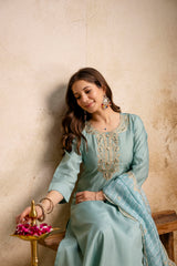 Women's Sea Green Embroidered Roman Silk Kurta Pant Dupatta Set