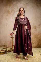 Women’s Traditional Embroidered Vichitra Silk Anarkali Kurta Set with Dupatta & Pant – Flared Festive Wear