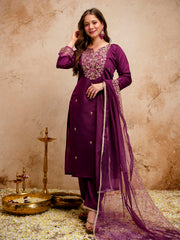Amorina Women’s Embroidered Chanderi Silk Kurta Set with Organza Dupatta