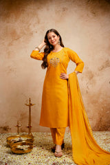 Women’s Embroidered Chanderi Kurta Pant Set with Bhagalpuri Dupatta
