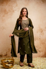 Women’s Chanderi Viscose Zari Work Kurti Pant Set with Chinon Dupatta