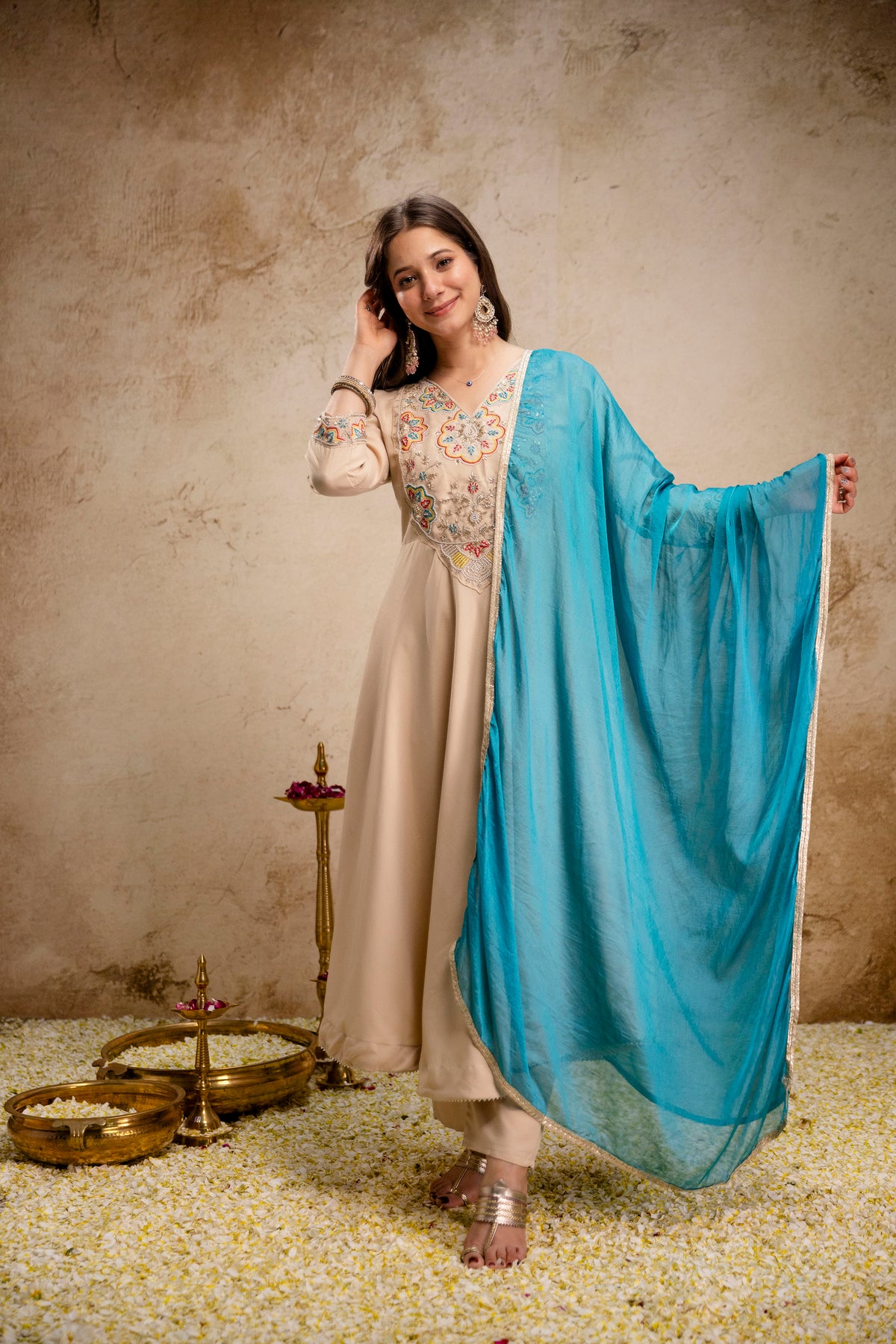 Women’s Chanderi Embroidered Kurta Pant Set with Chinon Dupatta