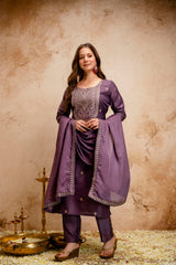 Women’s Chanderi Viscose Zari Work Kurti Pant Set with Chinon Dupatta