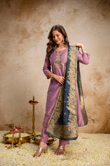 Women’s Embroidered Vatican Kurta Pant Set with Jacquard Golden Zari Dupatta